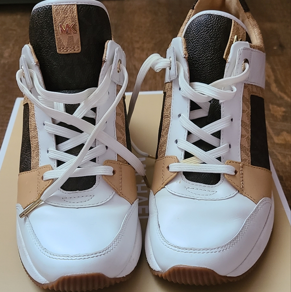 ‼️SOLD‼️Michael kors Georgie Trainer sneakers